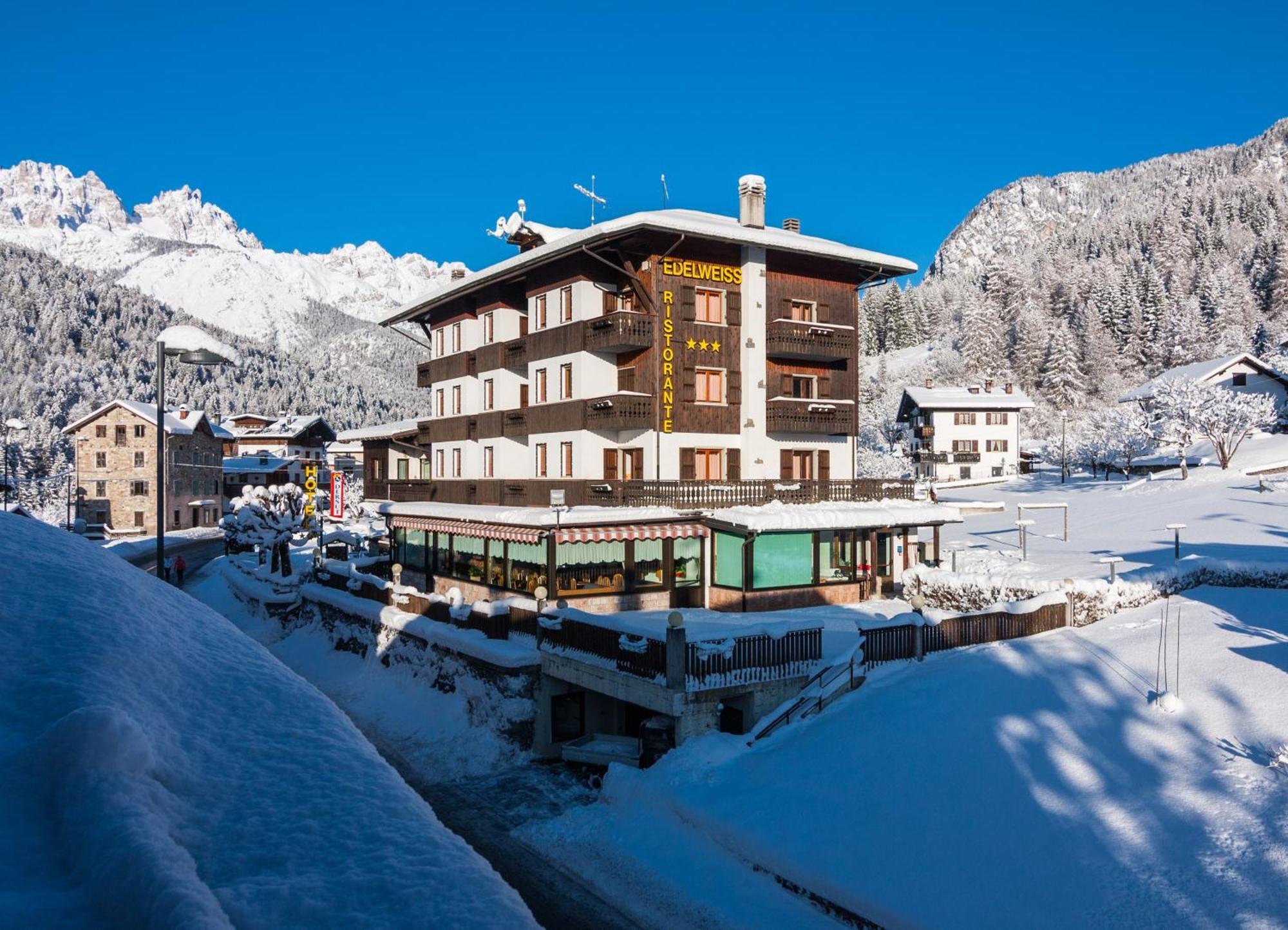Hotel Edelweiss Con Ristorante Note Di Gusto Forni di Sopra Esterno foto